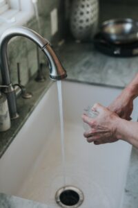 13 Best Tips on Being a Dishwasher in a Restaurant Being a dishwasher in a restaurant