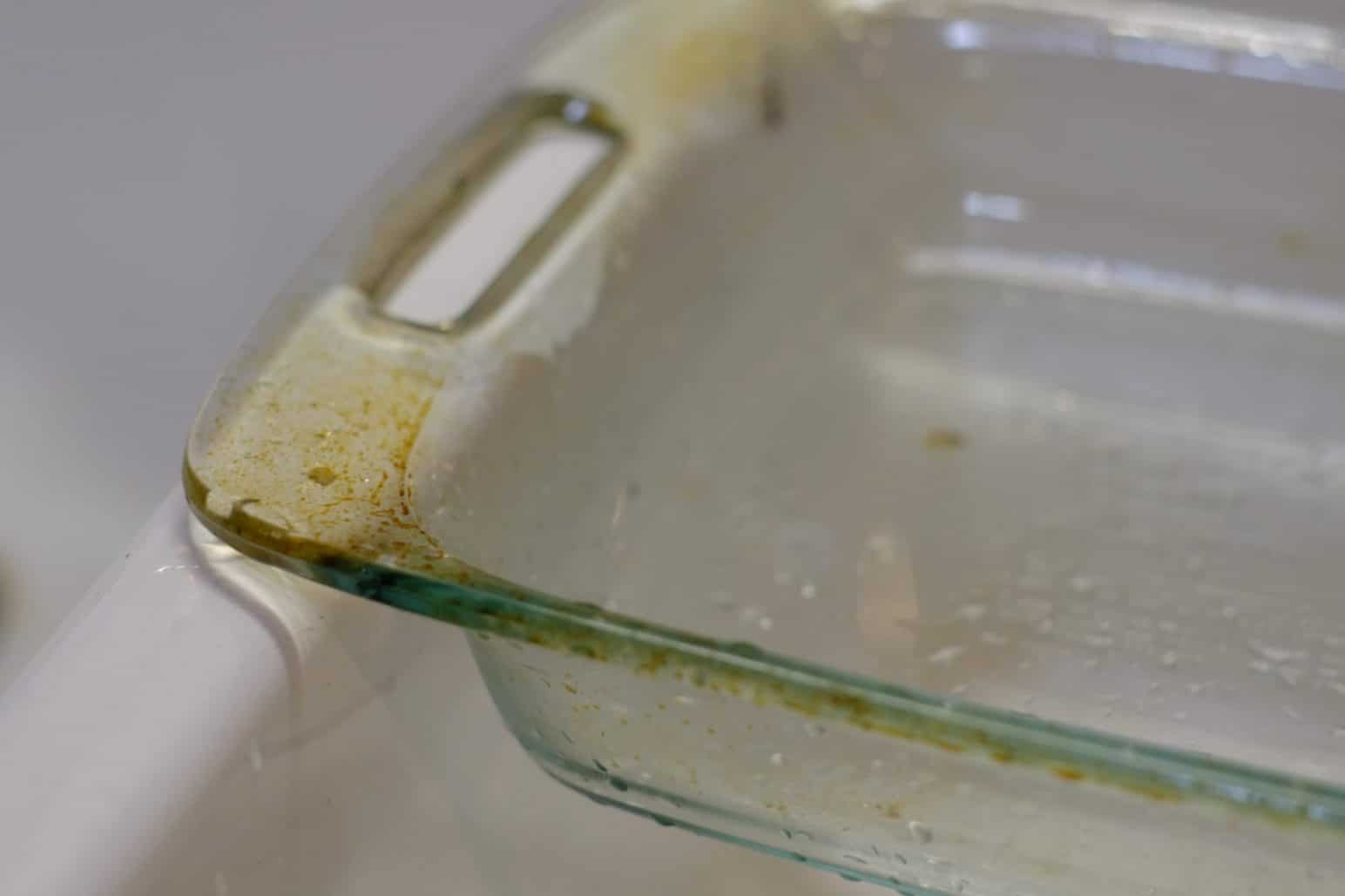 How to extend the life of our baking pans