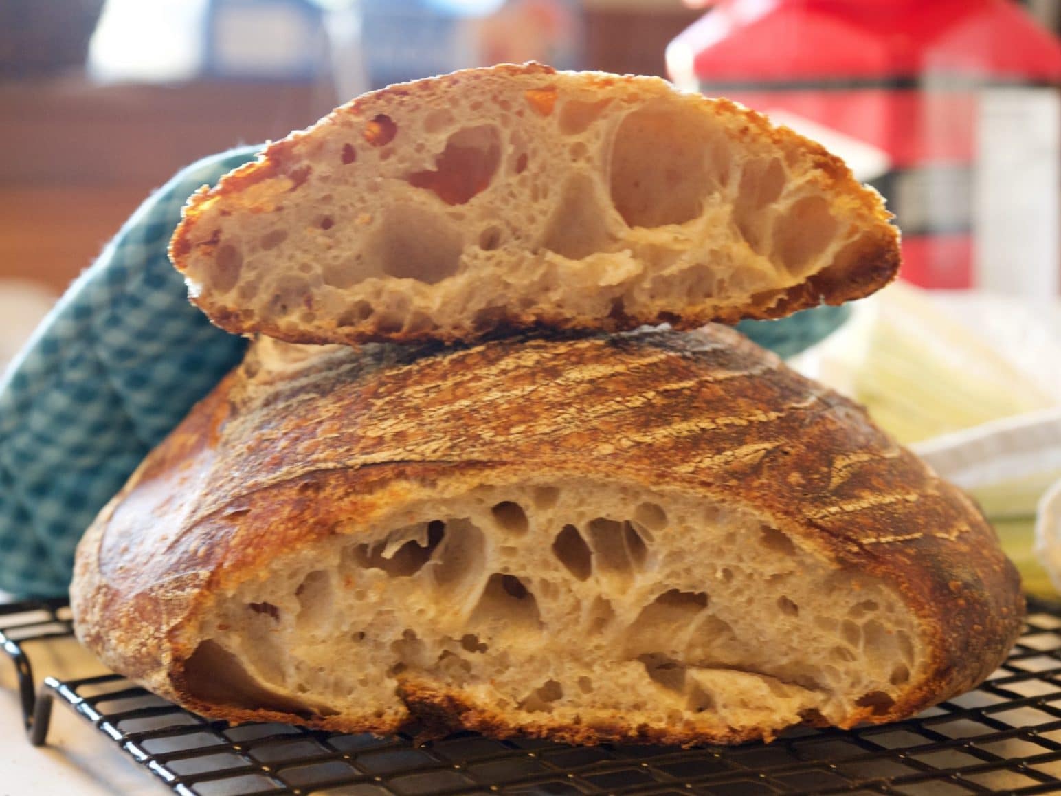 Add some French West Bank sophistication to your next meal with this nifty device