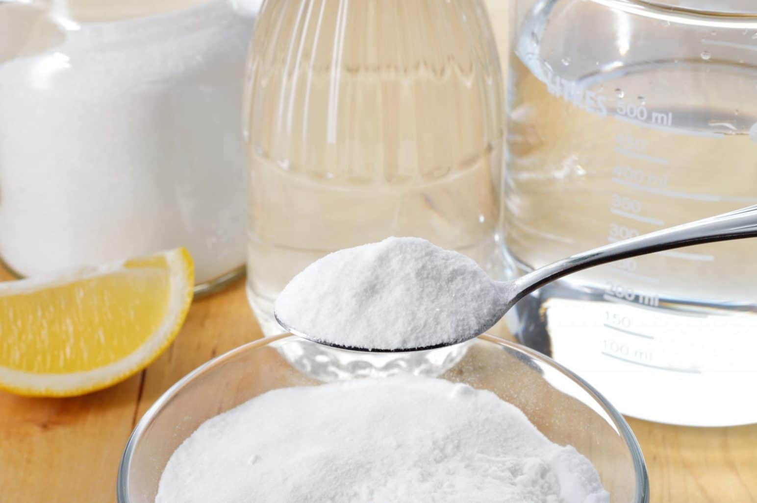 What Makes Baking Soda & Vinegar React to Each other?