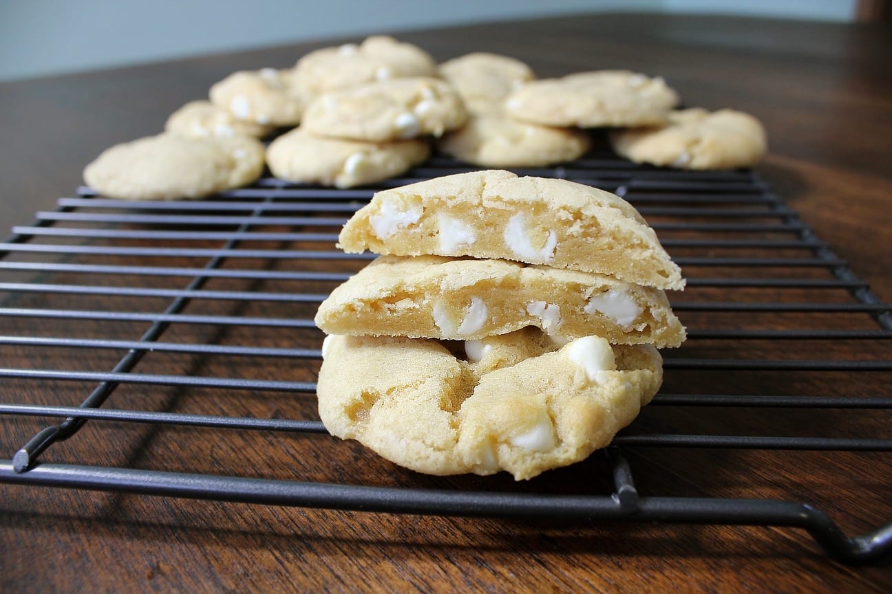 White chocolate or regular chocolate? Does it affect the taste of cookies?