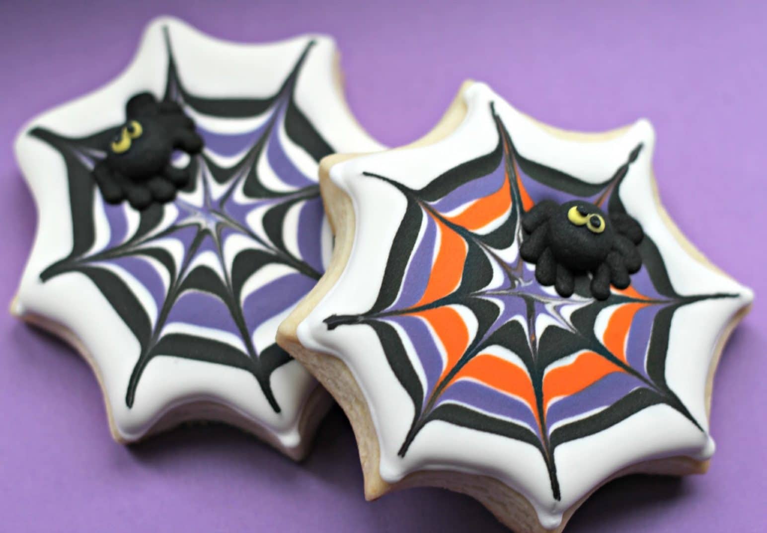 How to Decorate Spider Web Halloween Cookies