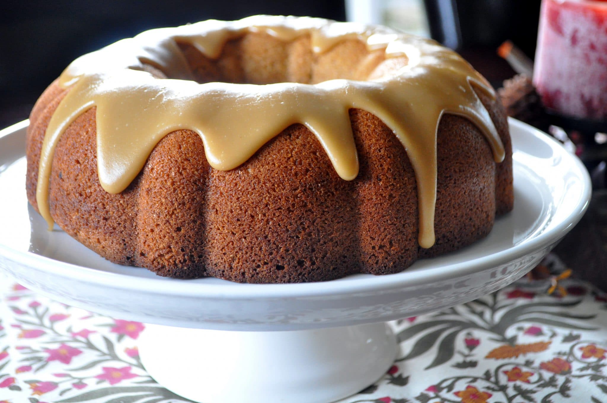 Easy Applesauce Cake