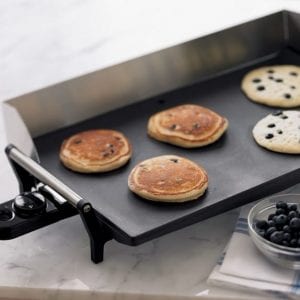 Easily Clean a Griddle