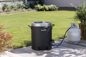 Char-Broil Big Easy Oil-less Turkey Fryer In Use