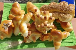 Toddler Crafts - How to Make Bread Shapes Toddler Crafts - How to Make Bread Shapes