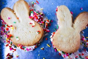 Easter Bunny Ice Cream Sandwiches