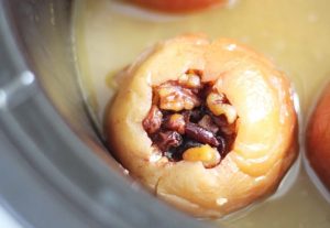 Easy Crock Pot Baked Apples Recipe