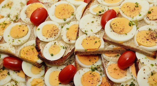 5 Best Egg Cookbooks for your Kitchen