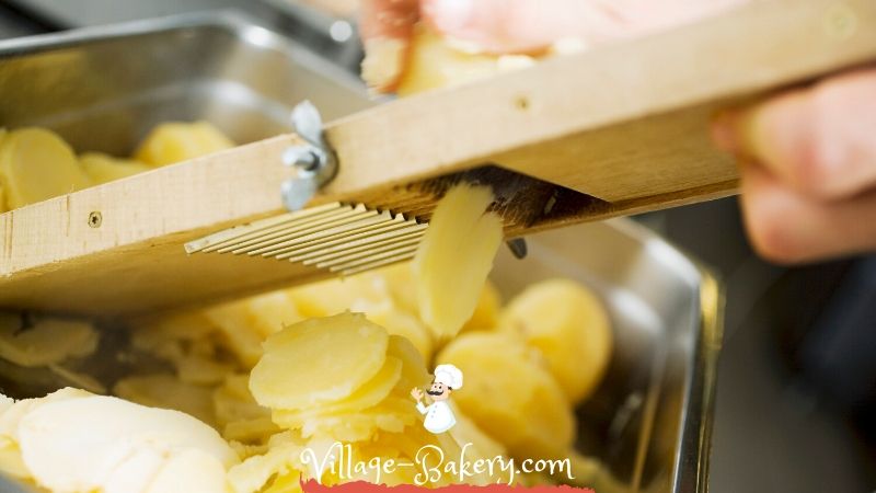 5 Best Mandoline Slicers for your Kitchen