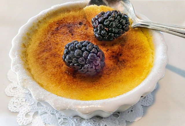 Homemade Dessert Recipes: Cherry Cobbler, Vanilla Custard & a Fruity-Chocolaty Chilled Dessert
