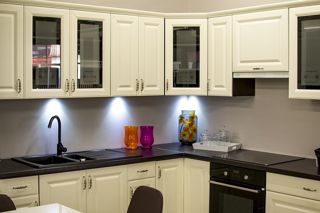 How to Choose The Best Under Cabinet Lighting for Your Kitchen
