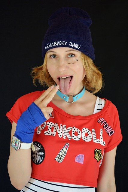 How to make yourself throw up?