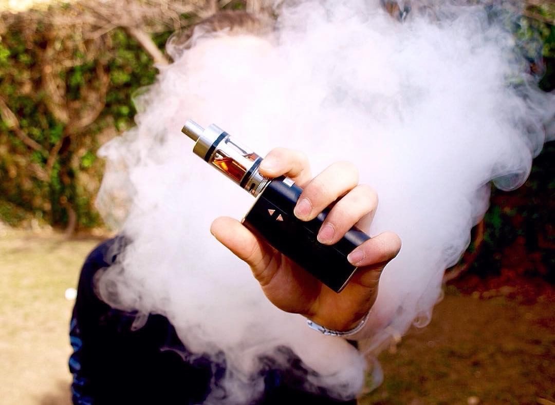 What Advantages Do You Receive by Using a Vape?