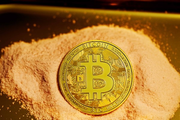 How Blockchain Will Benefit the Food Industry gold and silver round coin